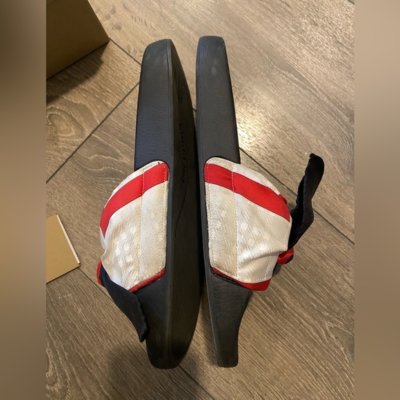 Burberry slides - Picture 5 of 6